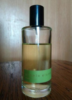 Avon Simple Elements Crisp Forest Unisex Parfüm